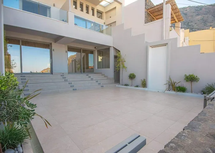Nama Sea Side Suites
