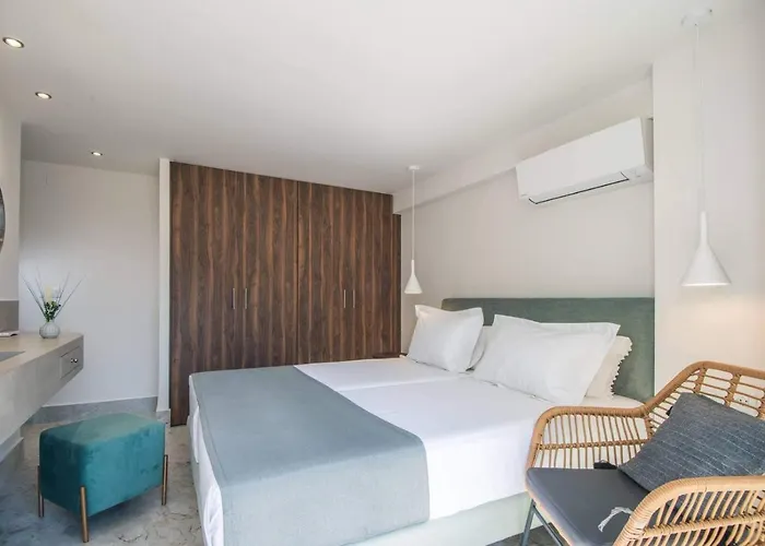 Nama Sea Side Suites